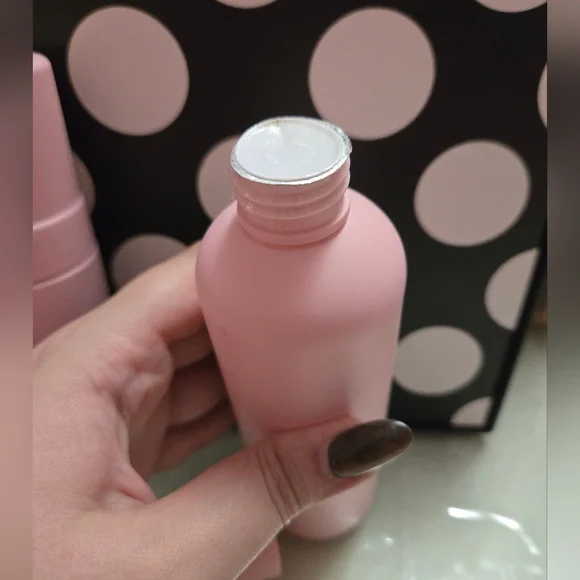 ✨️Kylie Skin Bundle✨️ - Picture 6 of 7